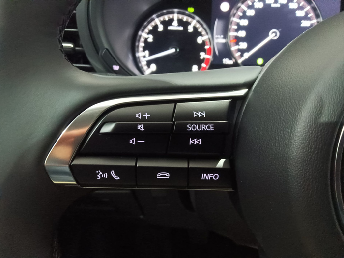 Mazda Mazda 3 2.5 E-SKYACTIV-G MHEV Exclusive-Line 103 kW (140 CV) KM0 en Lleida Mazda Mazda 3 2.5 E-SKYACTIV-G MHEV Exclusive-Line 103 kW (140 CV) KM0 en Lleida