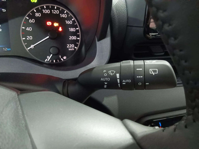 Mazda Mazda 2 1.5 Hybrid Center-Line CVT 85 kW (116 CV) 12 Mazda Mazda 2 1.5 Hybrid Center-Line CVT 85 kW (116 CV) 12