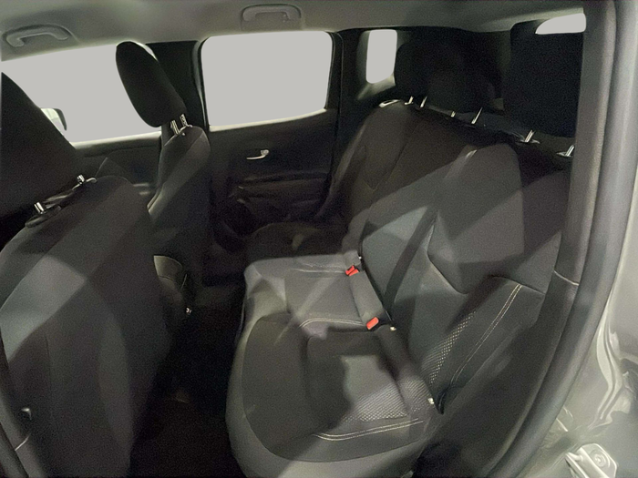 Jeep Renegade 1.0G Night Eagle II 4x2 88 kW (120 CV) Vehículo usado en Lleida Jeep Renegade 1.0G Night Eagle II 4x2 88 kW (120 CV) Vehículo usado en Lleida