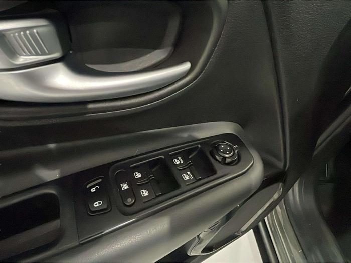 Jeep Renegade 1.0G Night Eagle II 4x2 88 kW (120 CV) Vehículo usado en Lleida Jeep Renegade 1.0G Night Eagle II 4x2 88 kW (120 CV) Vehículo usado en Lleida