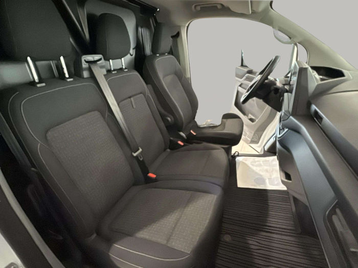 Ford Transit Custom Furgon BEV 320 L1 Trend 64kWh 100 kW (136 CV) KM0 en Lleida Ford Transit Custom Furgon BEV 320 L1 Trend 64kWh 100 kW (136 CV) KM0 en Lleida