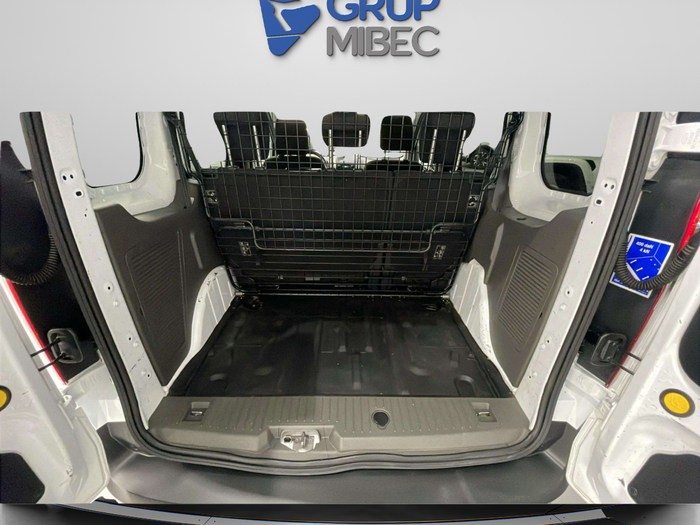 Ford Transit Connect Kombi 1.5 TDCI Trend 220 L1 74 kW (100 CV) Vehículo usado en Lleida Ford Transit Connect Kombi 1.5 TDCI Trend 220 L1 74 kW (100 CV) Vehículo usado en Lleida