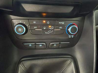 Ford Transit Connect Kombi 1.5 TDCI Trend 220 L1 74 kW (100 CV) 16 Ford Transit Connect Kombi 1.5 TDCI Trend 220 L1 74 kW (100 CV) 16