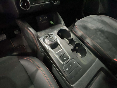 Ford Kuga 2.5 Duratec PHEV ST-Line X Auto 165 kW (225 CV) 16 Ford Kuga 2.5 Duratec PHEV ST-Line X Auto 165 kW (225 CV) 16