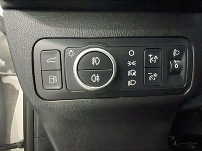 Ford Kuga 2.5 Duratec PHEV ST-Line X Auto 165 kW (225 CV) 13 Ford Kuga 2.5 Duratec PHEV ST-Line X Auto 165 kW (225 CV) 13