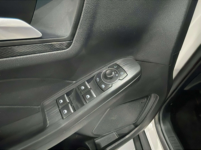 Ford Kuga 2.5 Duratec PHEV ST-Line X Auto 165 kW (225 CV) 12 Ford Kuga 2.5 Duratec PHEV ST-Line X Auto 165 kW (225 CV) 12