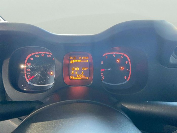 Fiat Panda 1.0 Hybrid Cross 51 kW (70 CV) Vehículo usado en Lleida Fiat Panda 1.0 Hybrid Cross 51 kW (70 CV) Vehículo usado en Lleida