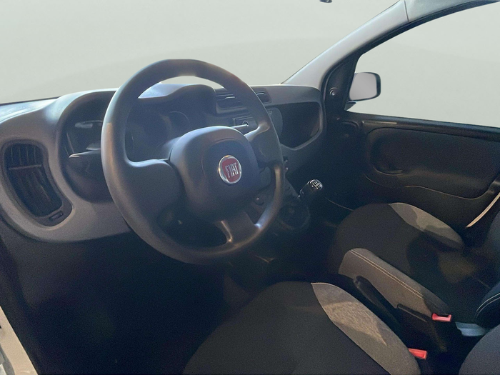 Fiat Panda 1.0 Hybrid Cross 51 kW (70 CV) Vehículo usado en Lleida Fiat Panda 1.0 Hybrid Cross 51 kW (70 CV) Vehículo usado en Lleida