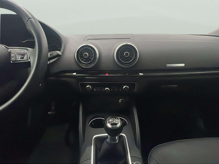 Audi A3 Sportback design edition 2.0 TDI 110 kW (150 CV) Vehículo usado en Lleida Audi A3 Sportback design edition 2.0 TDI 110 kW (150 CV) Vehículo usado en Lleida