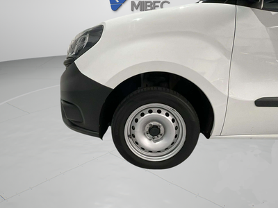 Fiat Dobló Cargo 1.3 Multijet Base 70 kW (95 CV) 6 Fiat Dobló Cargo 1.3 Multijet Base 70 kW (95 CV) 6