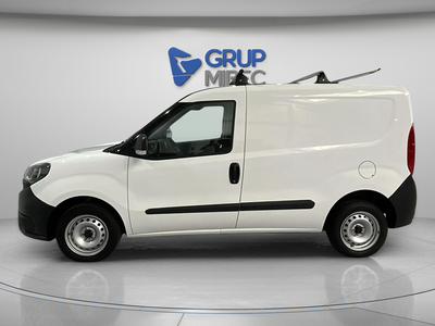 Fiat Dobló Cargo 1.3 Multijet Base 70 kW (95 CV) 3 Fiat Dobló Cargo 1.3 Multijet Base 70 kW (95 CV) 3