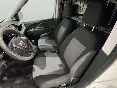 Fiat Dobló Cargo 1.3 Multijet Base 70 kW (95 CV) 10 Fiat Dobló Cargo 1.3 Multijet Base 70 kW (95 CV) 10