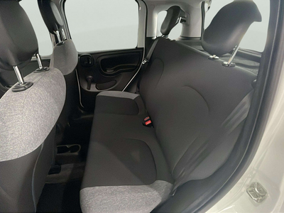 Fiat Panda 1.0 Hybrid GSE City Life 51 kW (70 CV) 8 Fiat Panda 1.0 Hybrid GSE City Life 51 kW (70 CV) 8