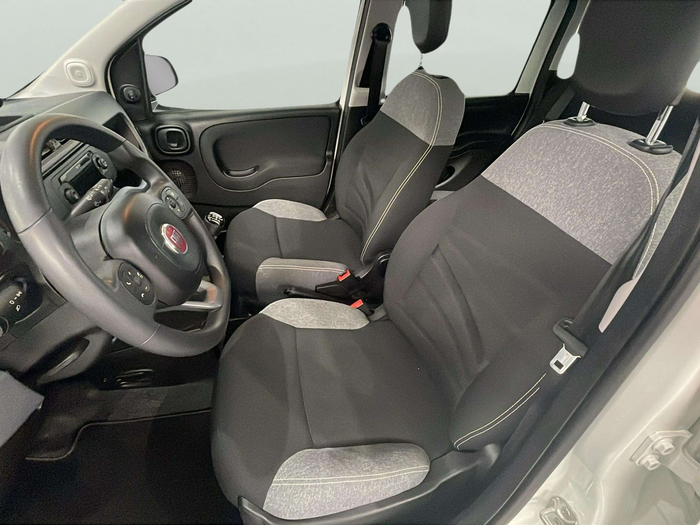 Fiat Panda 1.0 Hybrid GSE City Life 51 kW (70 CV) Vehículo usado en Lleida Fiat Panda 1.0 Hybrid GSE City Life 51 kW (70 CV) Vehículo usado en Lleida