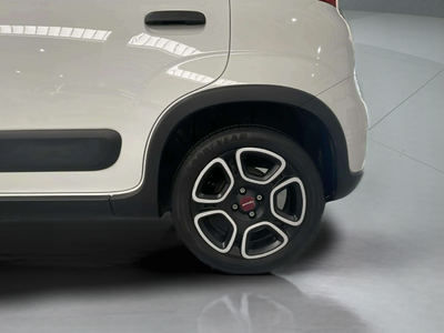 Fiat Panda 1.0 Hybrid GSE City Life 51 kW (70 CV) 5 Fiat Panda 1.0 Hybrid GSE City Life 51 kW (70 CV) 5