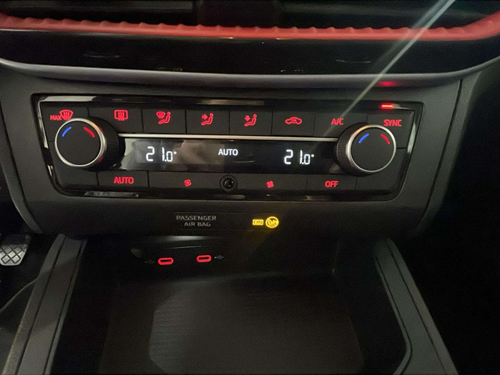 SEAT Ibiza 1.0 TSI S&S FR XS 85 kW (115 CV) Vehículo usado en Lleida SEAT Ibiza 1.0 TSI S&S FR XS 85 kW (115 CV) Vehículo usado en Lleida