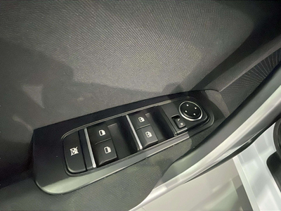 Kia Ceed 1.0 MHEV Drive DCT 88 kW (120 CV) 12 Kia Ceed 1.0 MHEV Drive DCT 88 kW (120 CV) 12