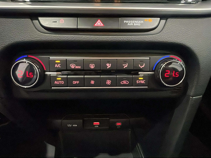 Kia Ceed 1.0 MHEV Drive DCT 88 kW (120 CV) Vehículo usado en Lleida Kia Ceed 1.0 MHEV Drive DCT 88 kW (120 CV) Vehículo usado en Lleida