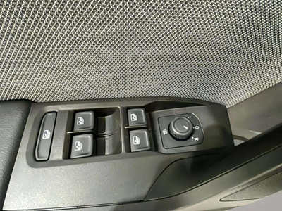 SEAT León 1.5 TSI S&S Style 25 Aniversario 85 kW (116 CV) 12 SEAT León 1.5 TSI S&S Style 25 Aniversario 85 kW (116 CV) 12