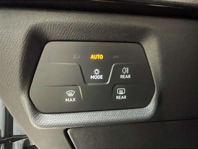 SEAT León 1.5 TSI S&S Style 25 Aniversario 85 kW (116 CV) 13 SEAT León 1.5 TSI S&S Style 25 Aniversario 85 kW (116 CV) 13