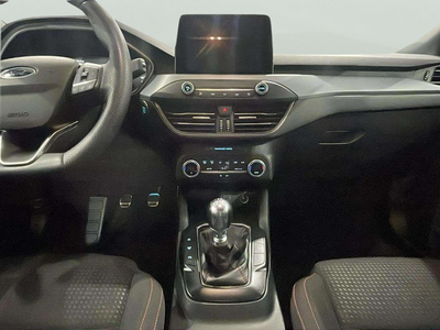 Ford Focus 1.0 Ecoboost MHEV ST-Line 92 kW (125 CV) 8 Ford Focus 1.0 Ecoboost MHEV ST-Line 92 kW (125 CV) 8