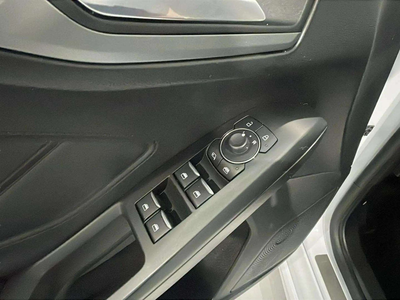 Ford Focus 1.0 Ecoboost MHEV ST-Line 92 kW (125 CV) 12 Ford Focus 1.0 Ecoboost MHEV ST-Line 92 kW (125 CV) 12