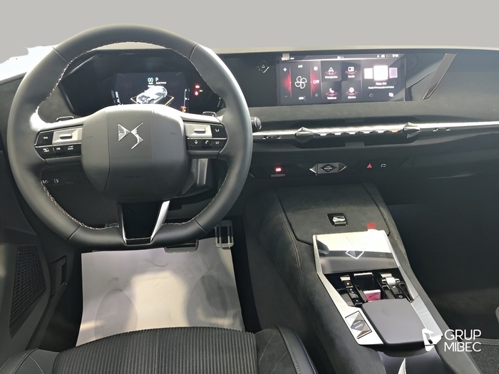 DS DS4 E-TENSE 225 Performance Line + Auto 165 kW (225 CV) Vehículo usado en Lleida DS DS4 E-TENSE 225 Performance Line + Auto 165 kW (225 CV) Vehículo usado en Lleida
