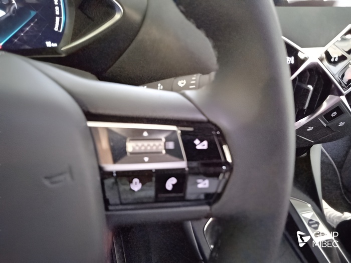 DS DS3 E-Tense Opera 115 kW (156 CV) Vehículo usado en Lleida DS DS3 E-Tense Opera 115 kW (156 CV) Vehículo usado en Lleida