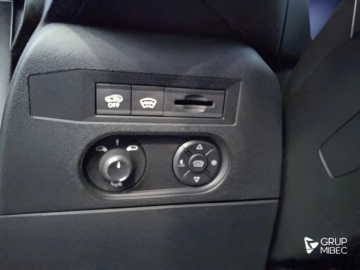 DS DS3 E-Tense Opera 115 kW (156 CV) Vehículo usado en Lleida DS DS3 E-Tense Opera 115 kW (156 CV) Vehículo usado en Lleida