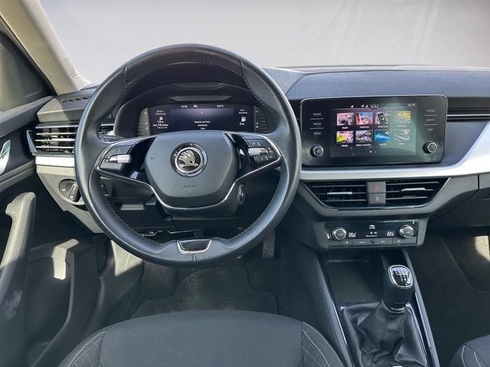 Skoda Kamiq 1.5 TSI Ambition 110 kW (150 CV) Vehículo usado en Madrid Skoda Kamiq 1.5 TSI Ambition 110 kW (150 CV) Vehículo usado en Madrid