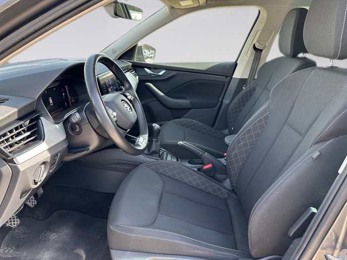 Skoda Kamiq 1.5 TSI Ambition 110 kW (150 CV) Vehículo usado en Madrid Skoda Kamiq 1.5 TSI Ambition 110 kW (150 CV) Vehículo usado en Madrid