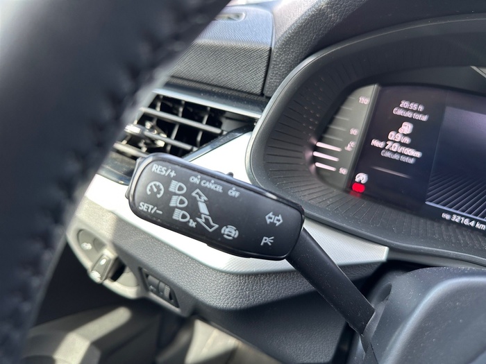 Skoda Kamiq 1.5 TSI Ambition 110 kW (150 CV) Vehículo usado en Madrid Skoda Kamiq 1.5 TSI Ambition 110 kW (150 CV) Vehículo usado en Madrid