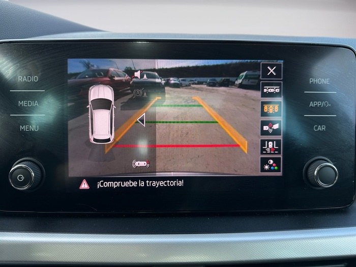 Skoda Kamiq 1.0 TSI Sport 81 kW (110 CV) Vehículo usado en Madrid Skoda Kamiq 1.0 TSI Sport 81 kW (110 CV) Vehículo usado en Madrid