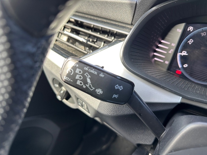 Skoda Kamiq 1.0 TSI Sport 81 kW (110 CV) Vehículo usado en Madrid Skoda Kamiq 1.0 TSI Sport 81 kW (110 CV) Vehículo usado en Madrid