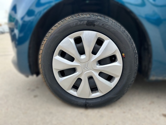 Citroen C1 VTi 72 S&S Feel 53 kW (72 CV) Vehículo usado en Madrid Citroen C1 VTi 72 S&S Feel 53 kW (72 CV) Vehículo usado en Madrid