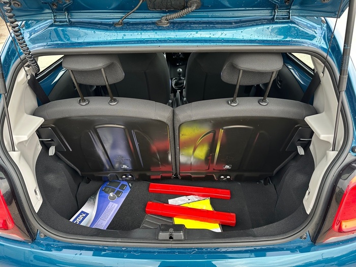 Citroen C1 VTi 72 S&S Feel 53 kW (72 CV) Vehículo usado en Madrid Citroen C1 VTi 72 S&S Feel 53 kW (72 CV) Vehículo usado en Madrid