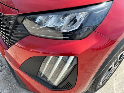 Peugeot 2008 PureTech 100 S&S Active 75 kW (100 CV) 16 Peugeot 2008 PureTech 100 S&S Active 75 kW (100 CV) 16