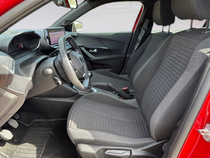 Peugeot 2008 PureTech 100 S&S Active 75 kW (100 CV) Vehículo usado en Madrid Peugeot 2008 PureTech 100 S&S Active 75 kW (100 CV) Vehículo usado en Madrid