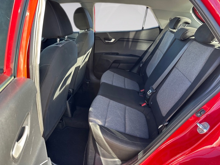 Kia Stonic 1.2 DPi Concept 62 kW (84 CV) Vehículo usado en Madrid Kia Stonic 1.2 DPi Concept 62 kW (84 CV) Vehículo usado en Madrid