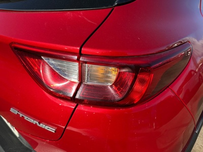 Kia Stonic 1.2 DPi Concept 62 kW (84 CV) 17 Kia Stonic 1.2 DPi Concept 62 kW (84 CV) 17