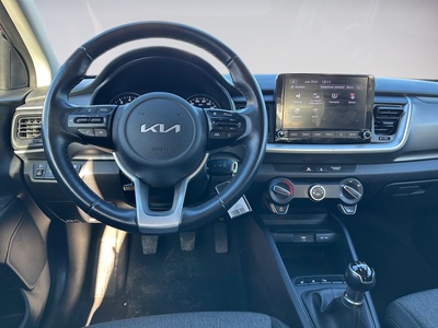 Kia Stonic 1.2 DPi Concept 62 kW (84 CV) 9 Kia Stonic 1.2 DPi Concept 62 kW (84 CV) 9