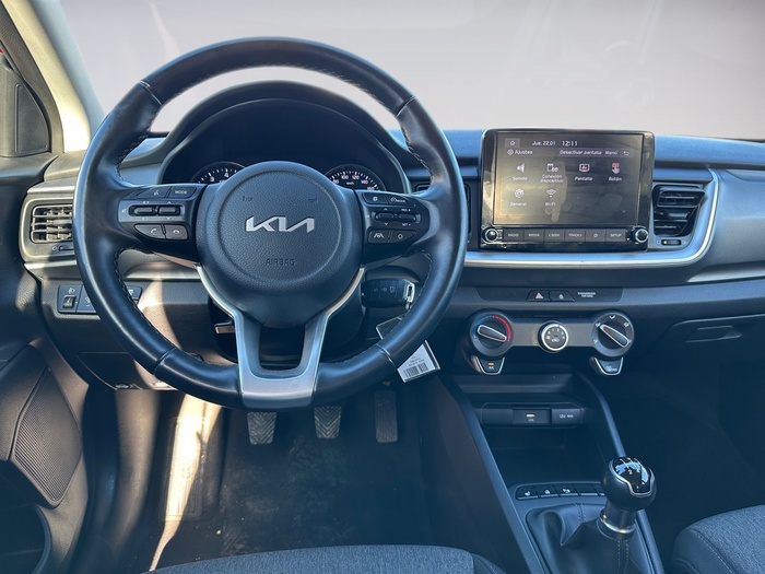 Kia Stonic 1.2 DPi Concept 62 kW (84 CV) Vehículo usado en Madrid Kia Stonic 1.2 DPi Concept 62 kW (84 CV) Vehículo usado en Madrid