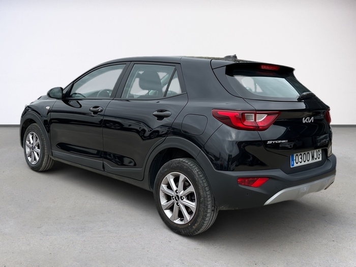 Kia Stonic 1.2 DPi Drive 62 kW (84 CV) Vehículo usado en Madrid Kia Stonic 1.2 DPi Drive 62 kW (84 CV) Vehículo usado en Madrid