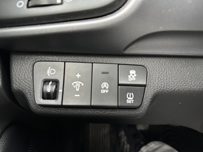 Kia Stonic 1.2 DPi Drive 62 kW (84 CV) 20 Kia Stonic 1.2 DPi Drive 62 kW (84 CV) 20