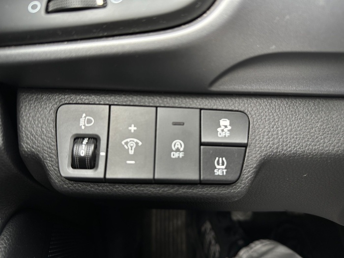 Kia Stonic 1.2 DPi Drive 62 kW (84 CV) Vehículo usado en Madrid Kia Stonic 1.2 DPi Drive 62 kW (84 CV) Vehículo usado en Madrid