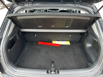 Kia Stonic 1.2 DPi Drive 62 kW (84 CV) 6 Kia Stonic 1.2 DPi Drive 62 kW (84 CV) 6