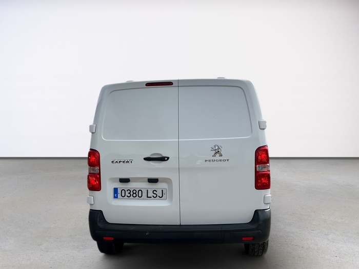 Peugeot Expert Furgon BlueHDi 120 S&S Pro Standard 88 kW (120 CV) Vehículo usado en Madrid Peugeot Expert Furgon BlueHDi 120 S&S Pro Standard 88 kW (120 CV) Vehículo usado en Madrid