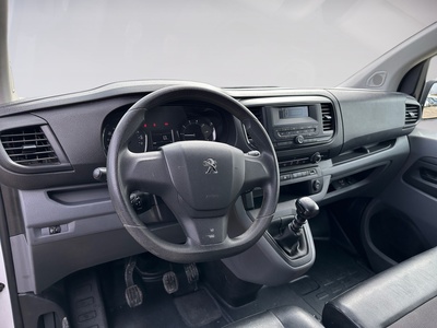 Peugeot Expert Furgon BlueHDi 120 S&S Pro Standard 88 kW (120 CV) 8 Peugeot Expert Furgon BlueHDi 120 S&S Pro Standard 88 kW (120 CV) 8