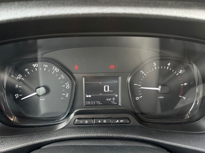 Peugeot Expert Furgon BlueHDi 120 S&S Pro Standard 88 kW (120 CV) 10 Peugeot Expert Furgon BlueHDi 120 S&S Pro Standard 88 kW (120 CV) 10