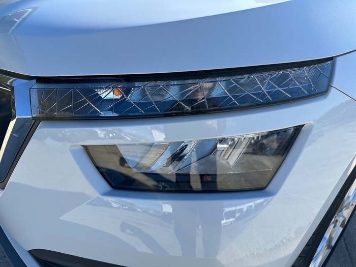 Skoda Kamiq 1.0 TSI Sport 81 kW (110 CV) Vehículo usado en Madrid Skoda Kamiq 1.0 TSI Sport 81 kW (110 CV) Vehículo usado en Madrid